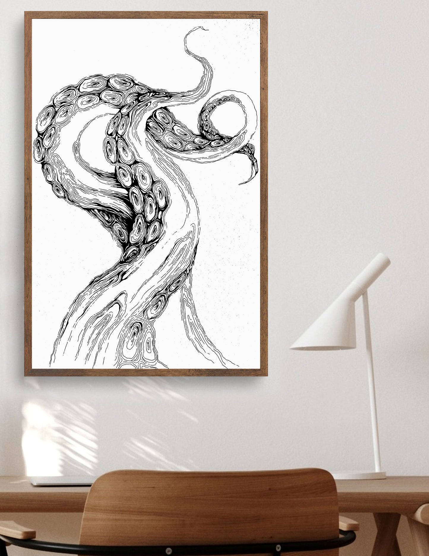TENTACLES, IN LINE